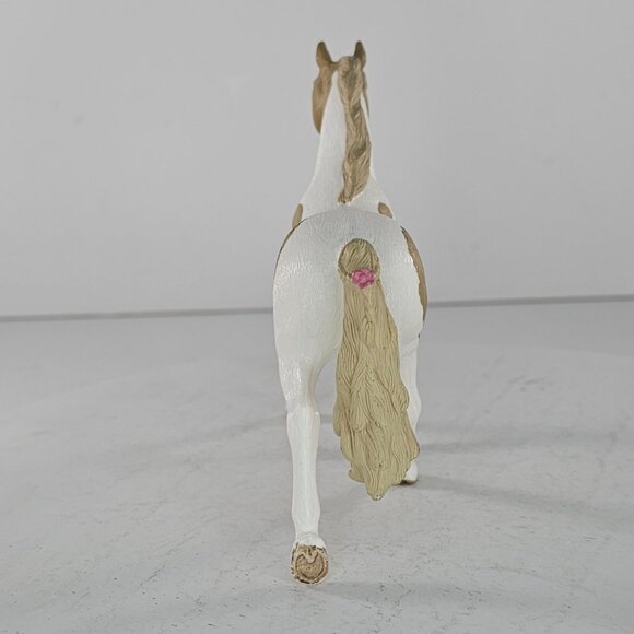 Schleich Paint Mare Pinto Horse 2018 Animal Figure 13884 Farm Toy - Picture 5 of 8